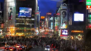 Tóquio lança semana de trabalho de 4 dias para combater envelhecimento da população