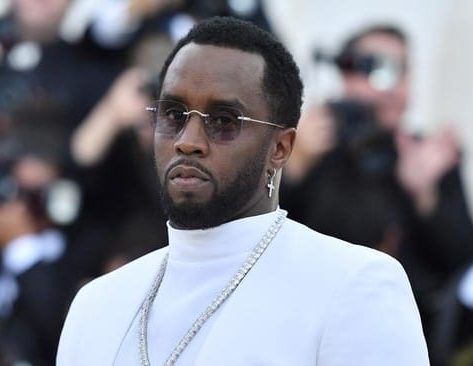 P. Diddy é acusado de pendurar e ameaçar estilista no 17º andar