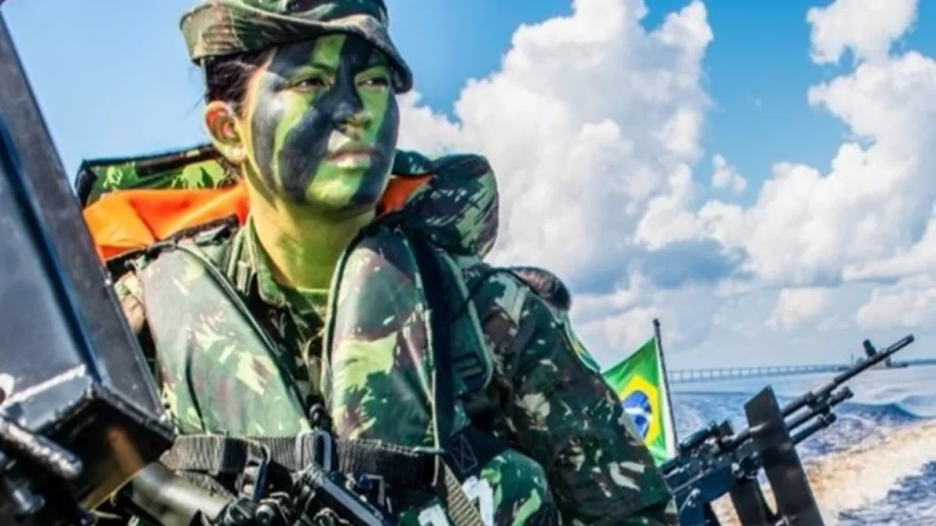 mulheres militares