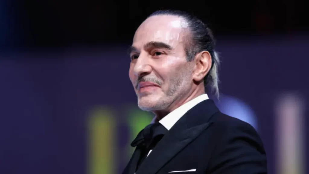 Após uma década de transformação, John Galliano deixa Maison Margiela