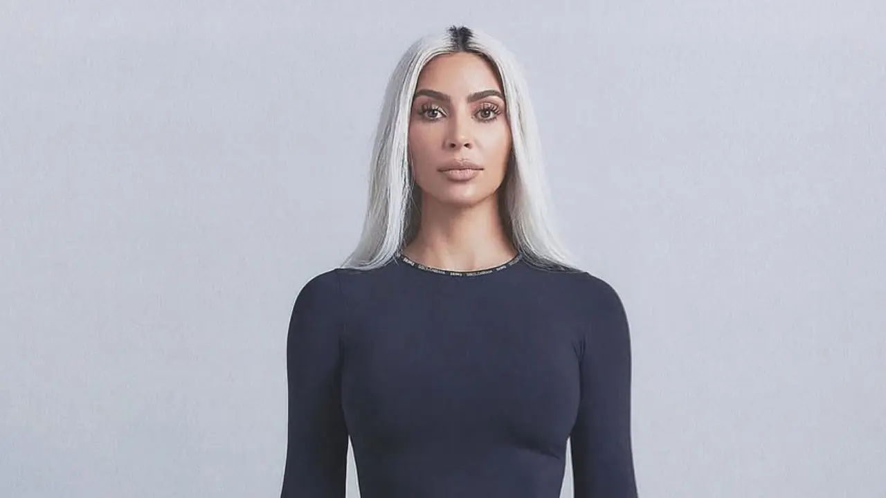 Kim Kardashian engata namoro anônimo