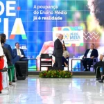 Evento para comemorar o pagamento da primeira parcela do programa Pé-de-Meia