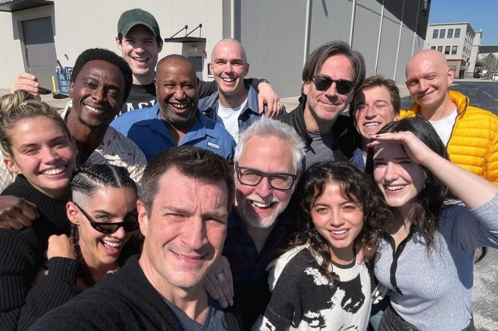 Elenco de Superman com o diretor James Gunn 