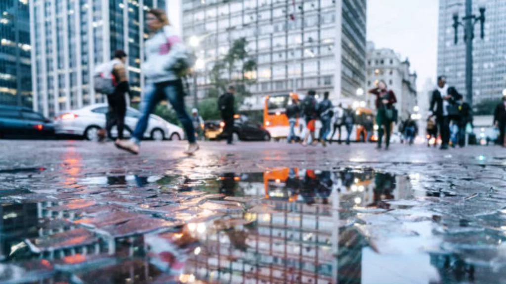 Tempestades causam alagamentos e transtornos em São Paulo