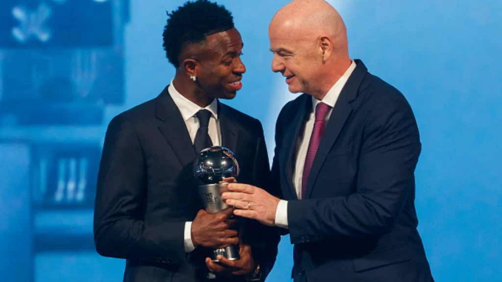 Vini Jr. é eleito o melhor jogador do mundo no Fifa The Best