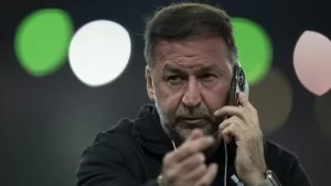 Corinthians aposta em novos patrocínios para superar crise financeira