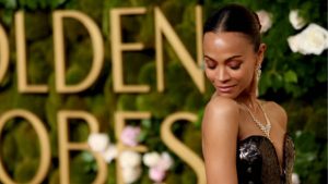 Globo de Ouro 2025: Zoë Saldaña vence categoria de Melhor Atriz Coadjuvante em Filme