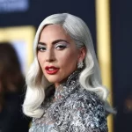 Lady Gaga divulga contagem regressiva em seu site