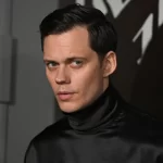 Bill Skarsgård em evento de "Nosferatu"