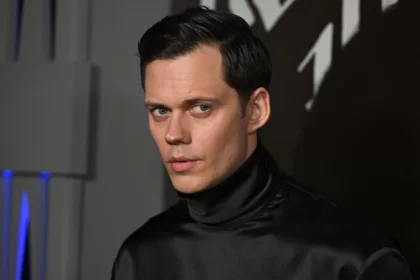 Bill Skarsgård em evento de "Nosferatu"