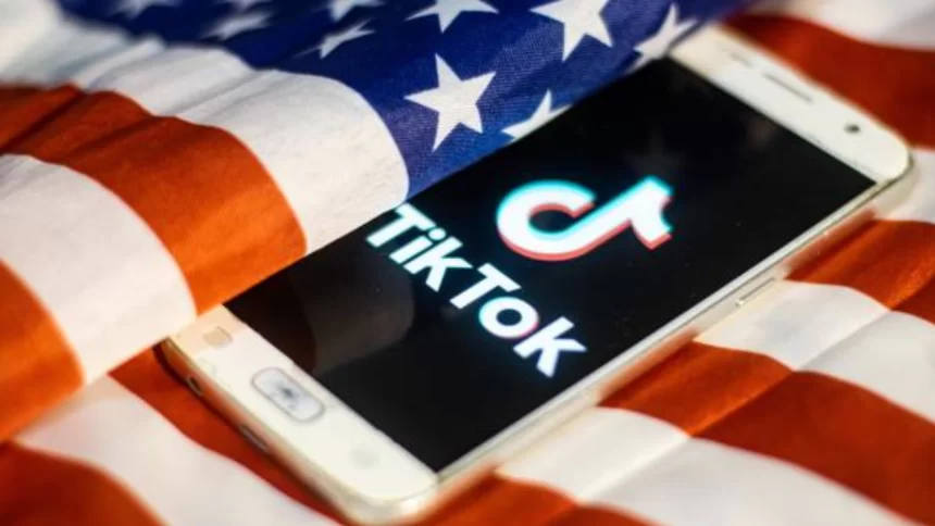 Tiktok alerta sobre riscos de proibição em disputa judicial nos EUA