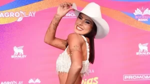 Cruzeiro de Ana Castela é agitado por muita música e indiretas