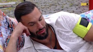BBB 25: Diego relata crises de ansiedade e considera desistir do programa