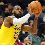 LeBron James se tornou o jogador com mais jogos de 30 pontos na história da NBA, superando o recorde de Michael Jordan