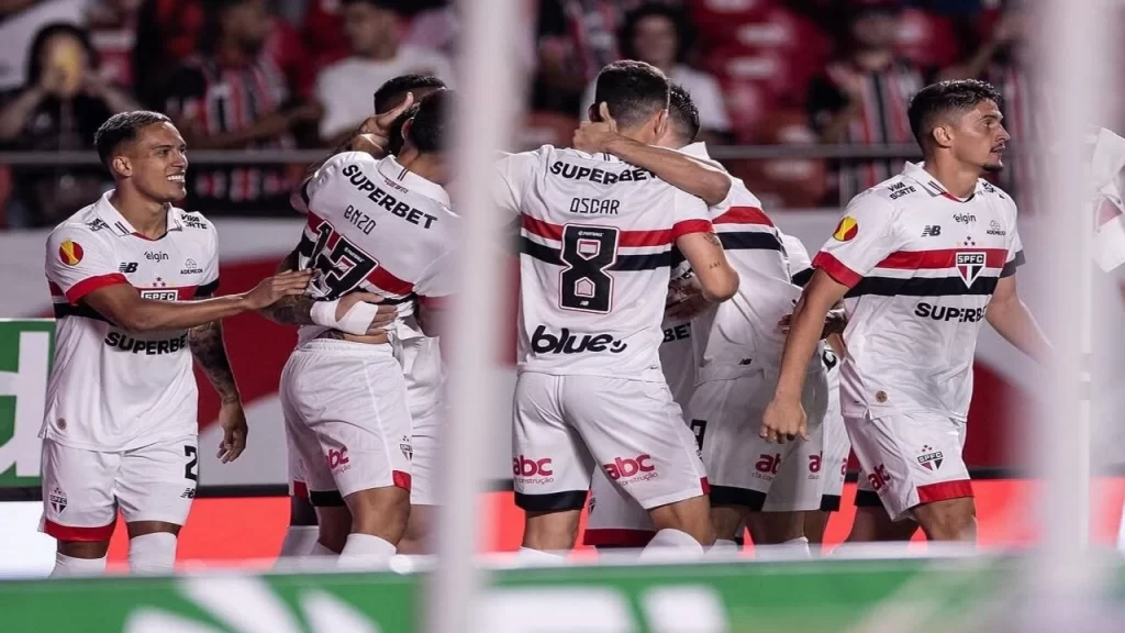 Oscar faz uma boa estreia Pelo São na vitória de 1x0 sobre o Guarani.