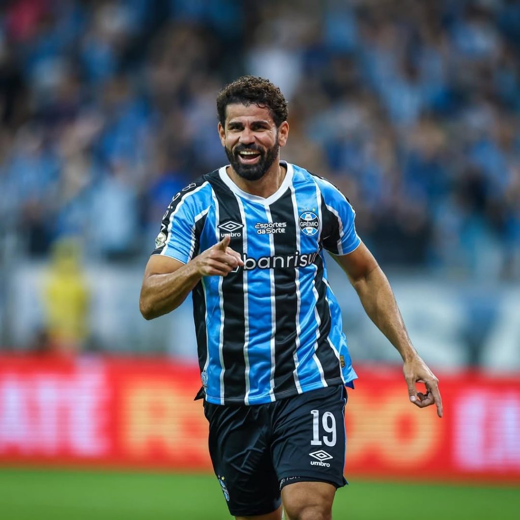 Diego Costa jogando pelo Grêmio 