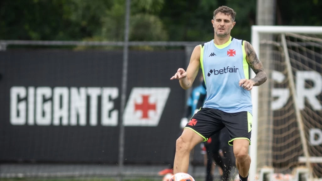 Salário de Vegetti vira entrave em negociação com o Vasco