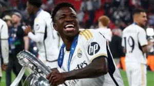 Vinícius Jr alcança marca de 100 gols pelo Real Madrid 