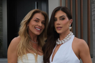 Influenciadoras Flávia e Luciana Pavanelli em foto juntas