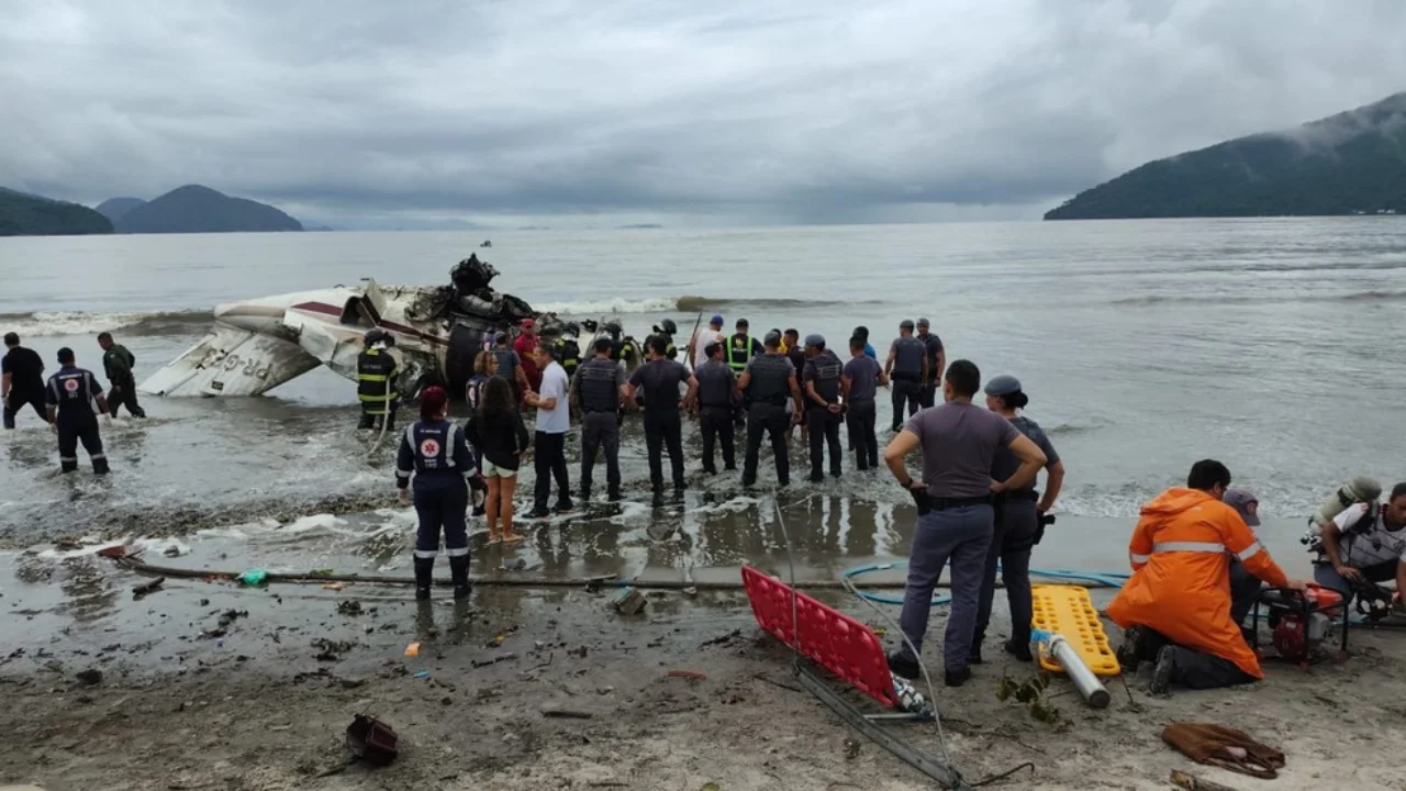 Cenipa vai investigar acidente aéreo em Ubatuba