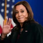 Kamala Harris marca presença na cerimônia do Colégio Eleitoral.