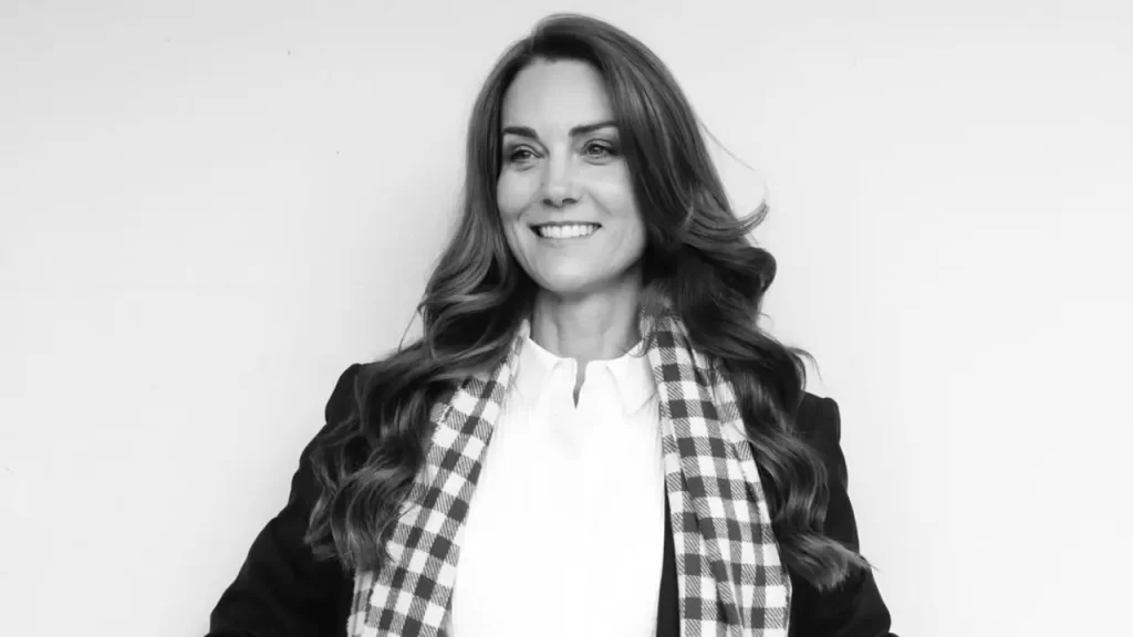 Kate Middleton une o rei Charles III e seu filho príncipe Willian