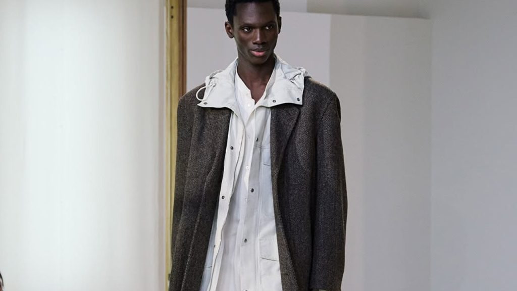 Marcas entregam criatividade no segundo dia do Paris Fashion Week masculina