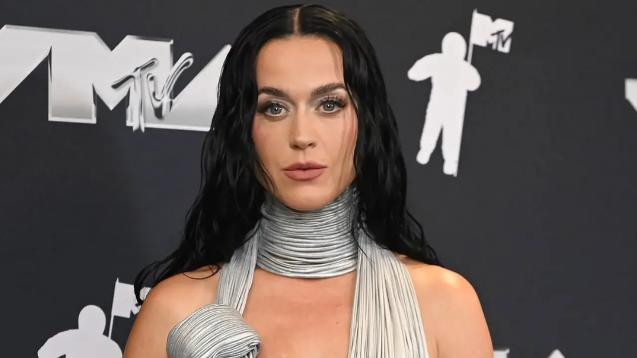 Katy Perry divulga novas datas e locais para sua série de shows global