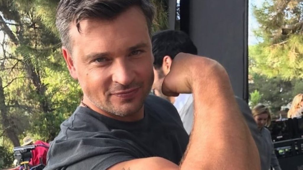 Tom Welling, protagonista da série “Smallville”, foi preso por dirigir alcoolizado