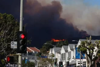 Ventos se intensificam e preocupam equipe de combate às chamas em Los Angeles