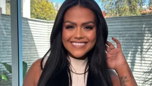 Camila Loures anuncia fim de relacionamento com Marcelo Teixeira