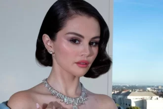 Selena Gomez posa em ensaio de fotos