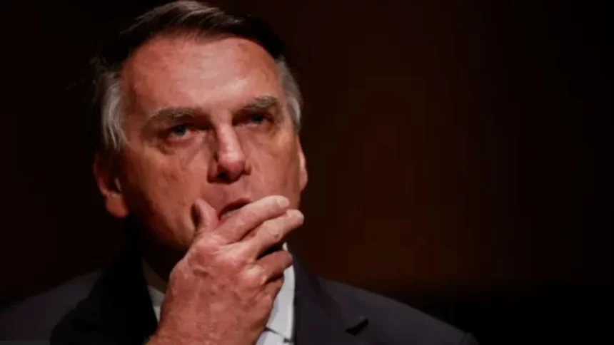 Bolsonaro é denunciado por tentativa de golpe e enfrenta julgamento no STF