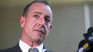 Michael Lohan é preso por supostamente ter agredido ex-esposa