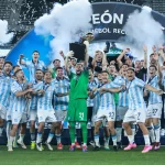 Racing supera o Botafogo e conquista título