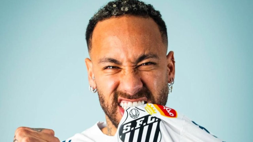 Neymar com a camisa do Santos