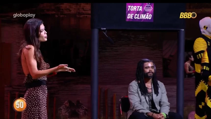 Vitória Strada e Diogo Almeida conversam,após sincerão