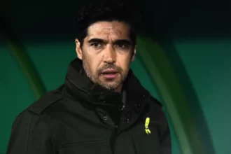 Abel Ferreira treinando o Palmeiras