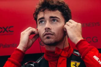 Leclerc entrou na pista com a SF-25 e saiu confiante no potencial do novo carro da Ferrari. Após completar cerca de 100 km no circuito de Fiorano, o piloto elogiou o desempenho do modelo e afirmou que a equipe está no caminho certo para brigar pelo título em 2025