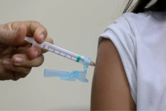 Vacinação contra a dengue em Manaus