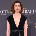 Fernanda Torres brilha no BAFTA 2025 com vestido exclusivo da Dior