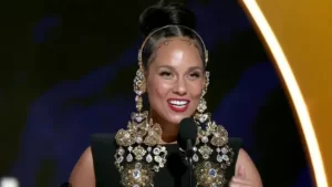 Grammy 2025: Alicia Keys é homenageada com prêmio Dr.Dre