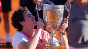João Fonseca entra no TOP-10 tenista mais jovem do mundo a vencer um ATP