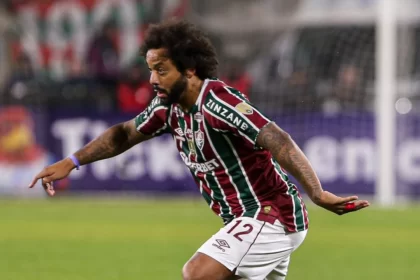 Marcelo jogando