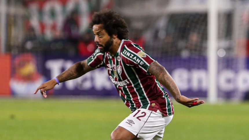 Marcelo jogando