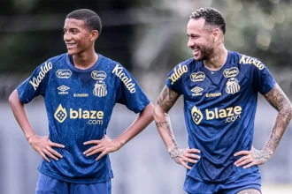 Neymar reforça o apoio a Juninho, filho de Robinho, no Santos, como parte de uma rede de ídolos que orienta o jovem atleta rumo ao sucesso, dentro e fora de campo