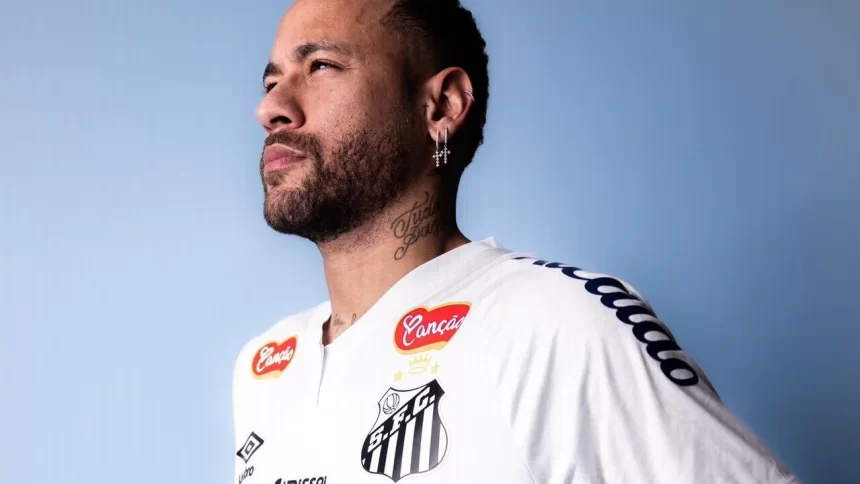 Neymar foi apresentado oficialmente no Santos