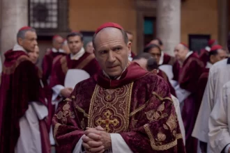 Ralph Fiennes em 'Conclave'