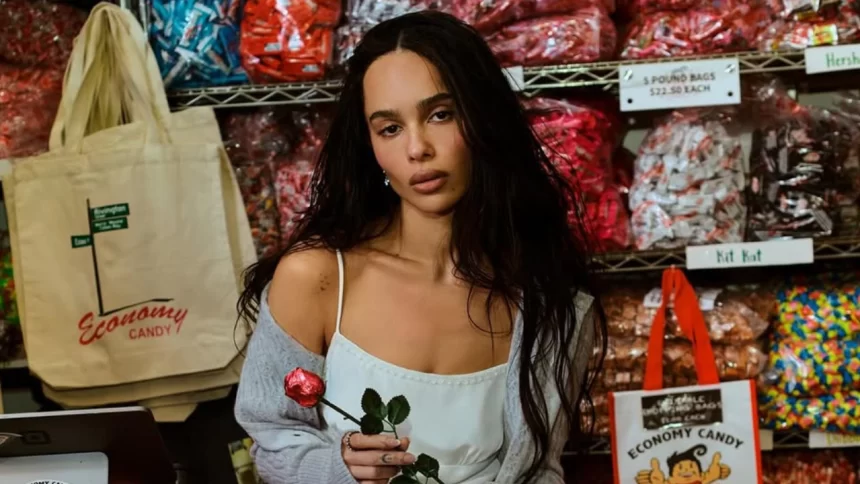 Zoë Kravitz posando para revista ELLE Magazine