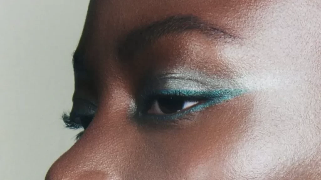 Diferentes estilos de olhos esfumados para arrasar nesta temporada